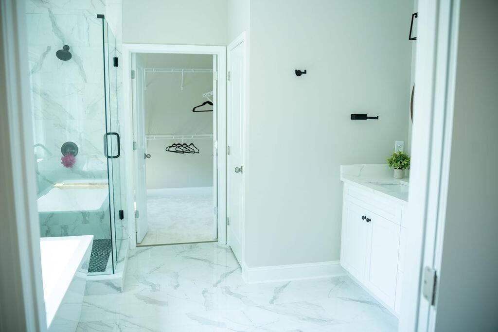 Brand New: Urban Oasis 5 Min From Mercedes Benz Atlanta Luaran gambar